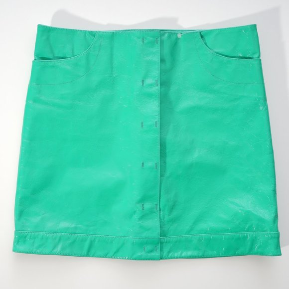 NWOT VERSUS VERSACE Patent Leather Mini Skirt 42 - Picture 9 of 11